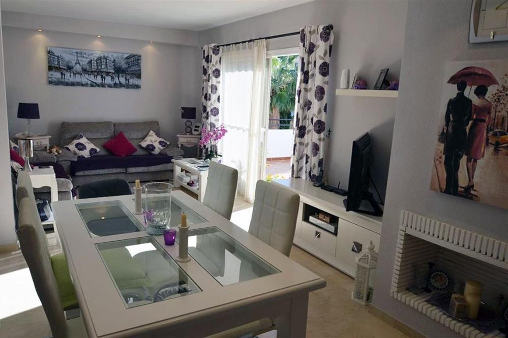 Apartamento Estepona Golf Bagian luar foto