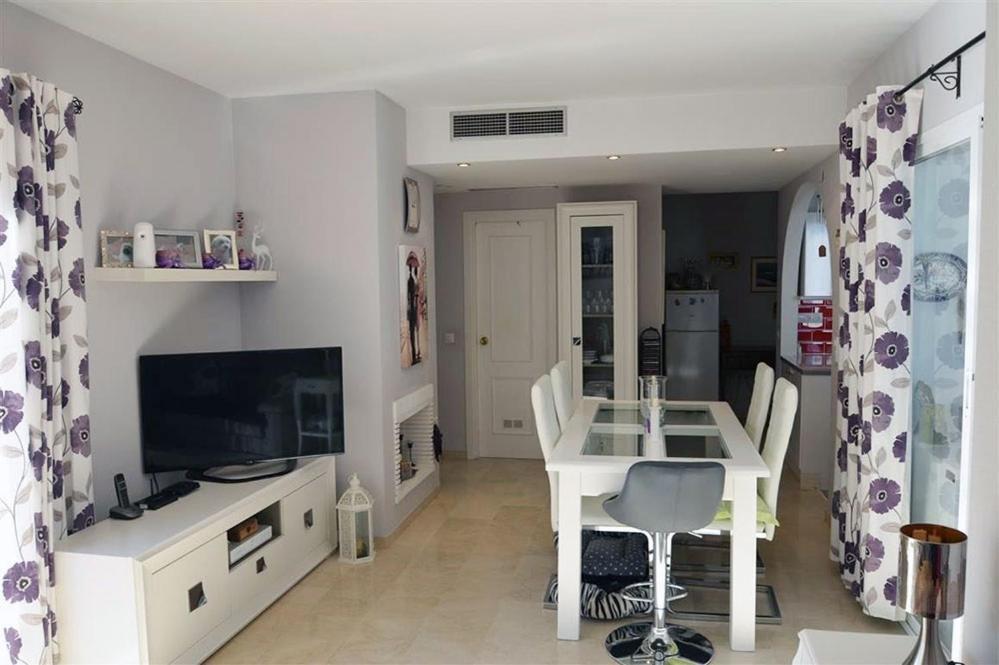 Apartamento Estepona Golf Bagian luar foto