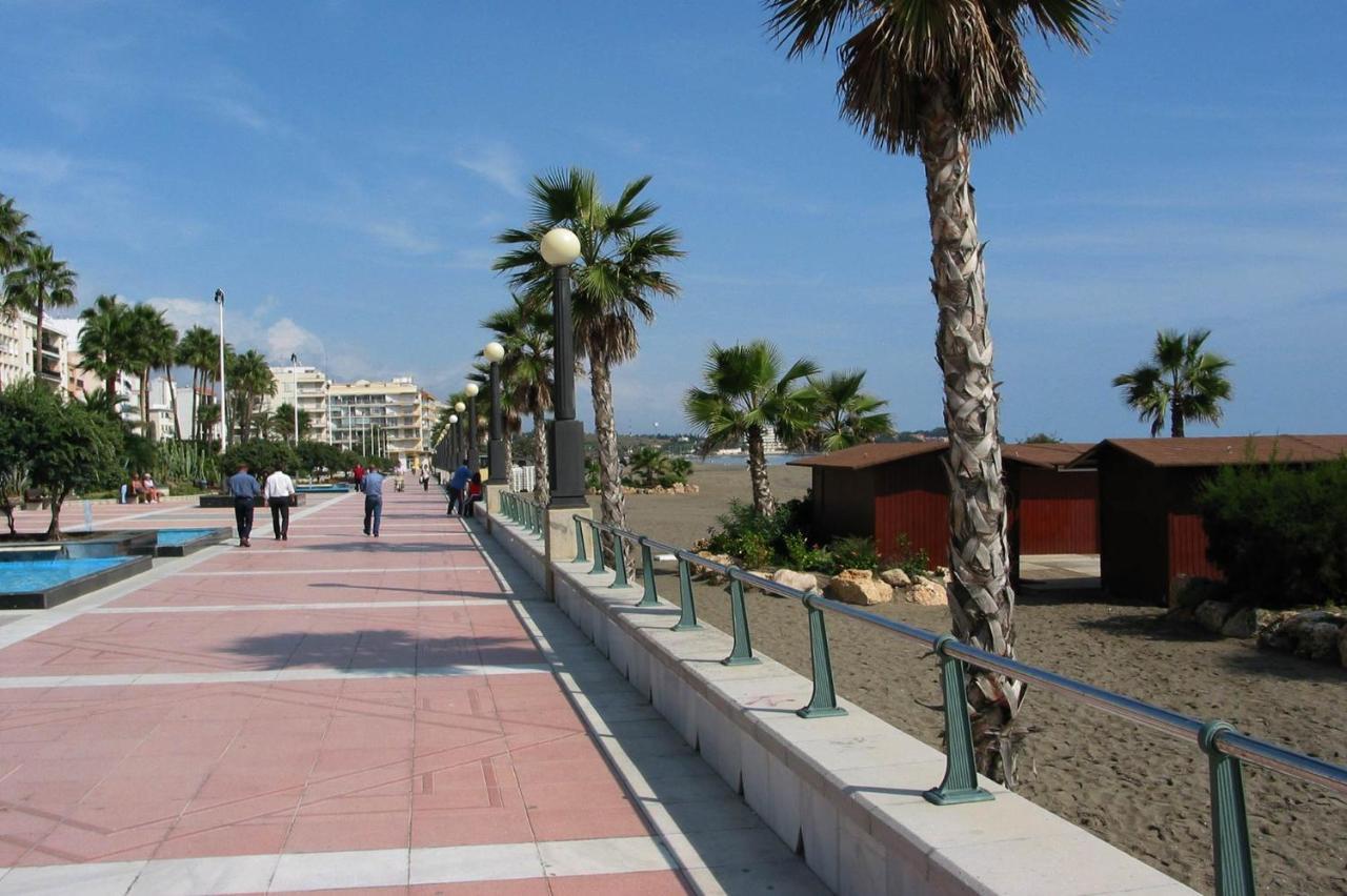 Apartamento Estepona Golf Bagian luar foto